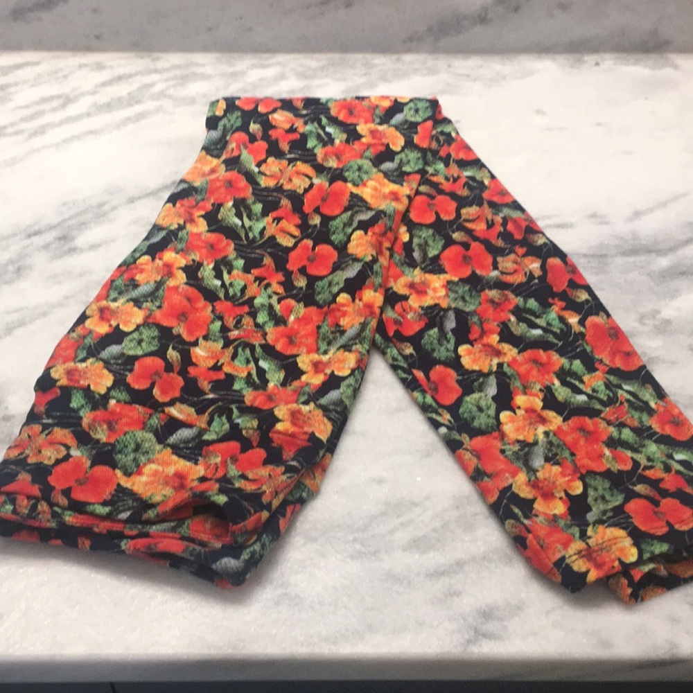 Floral Lularoe leggings